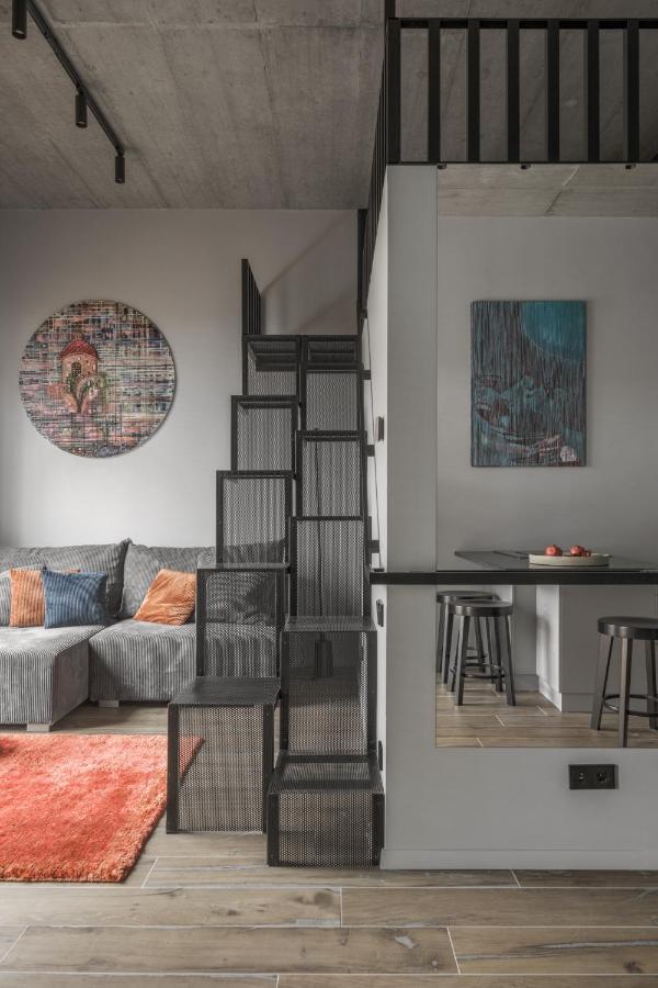 Ivis House Modern Apartment In Vilnius Old Town With Balcony Exterior foto