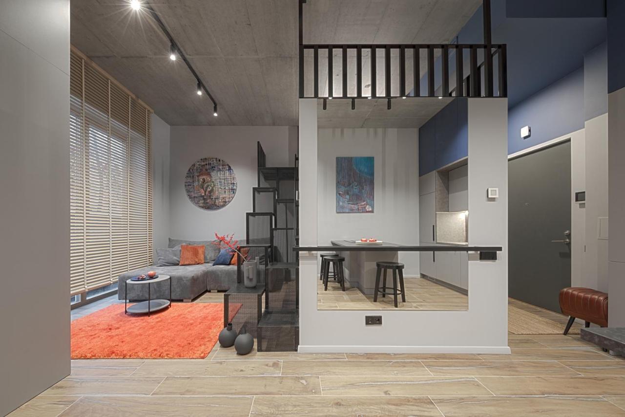 Ivis House Modern Apartment In Vilnius Old Town With Balcony Exterior foto