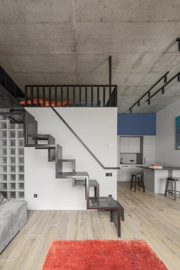 Ivis House Modern Apartment In Vilnius Old Town With Balcony Exterior foto